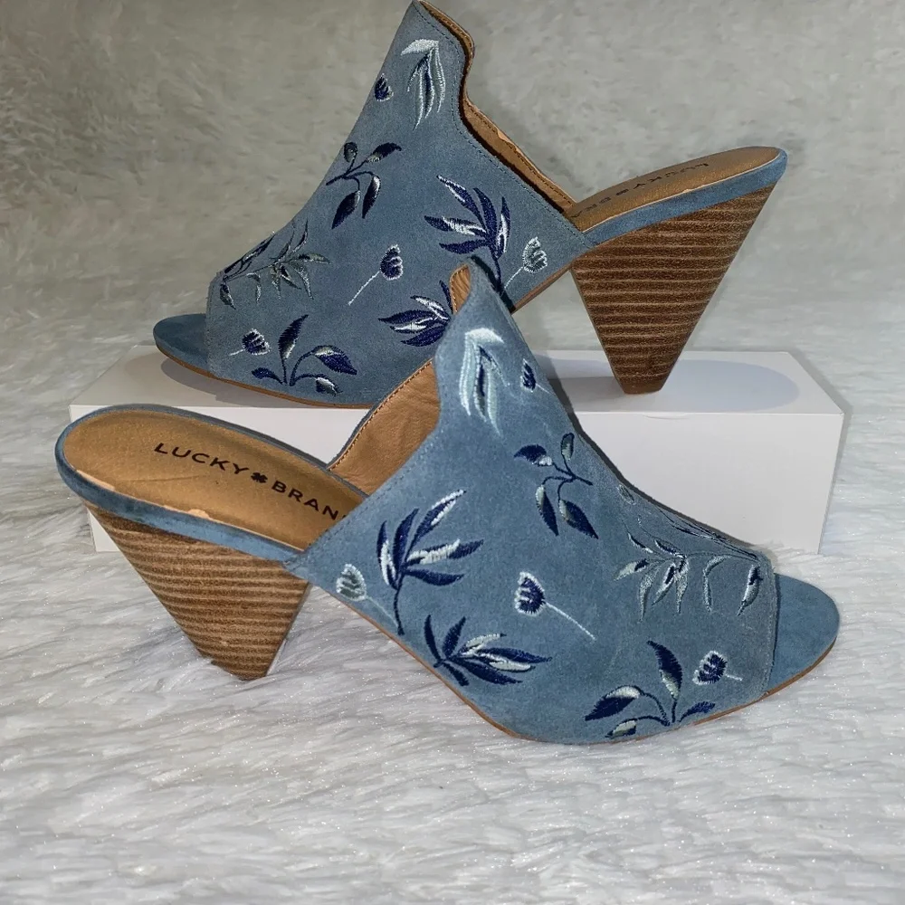 Lucky Brand Chambray Suede embroidered Mules In Excellent Condition 10 - Picture 1 of 6